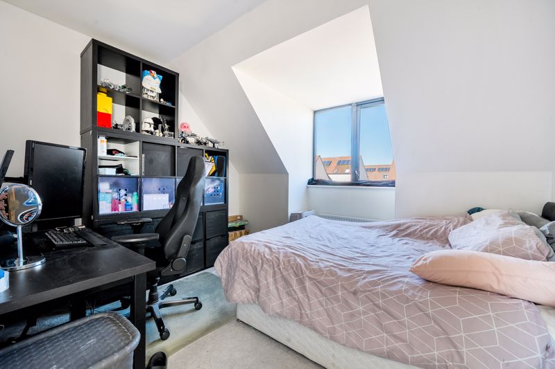 Bedroom- click for photo gallery